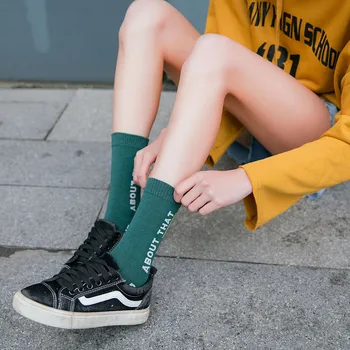 Nový trend dámy ponožky street style písmená dámske ponožky bavlna vysoké ponožky kórejský skateboard teplé ponožky
